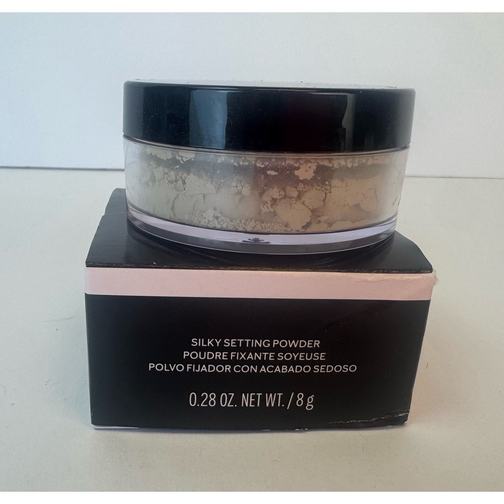 Mary Kay Silky Setting Powder Light To Medium Ivory New In Box 175891